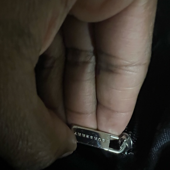 Authentic Burberry - Picture 13 of 15